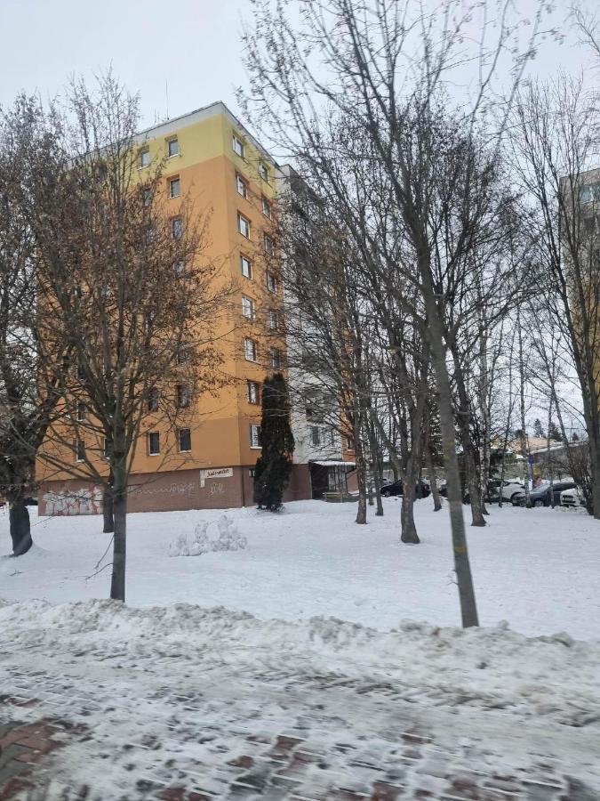 Apartman West Poprad Bagian luar foto